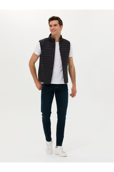 Black Vest 50266336-VR046 - 4