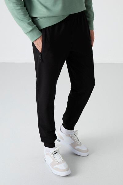 Black Zipper Pocket Standard Fit Jogger Men's Sweatpants - 10