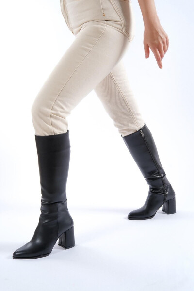 Black zippered leather boots - 5