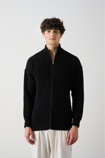 Black zippered oversized knit cardigan - 1