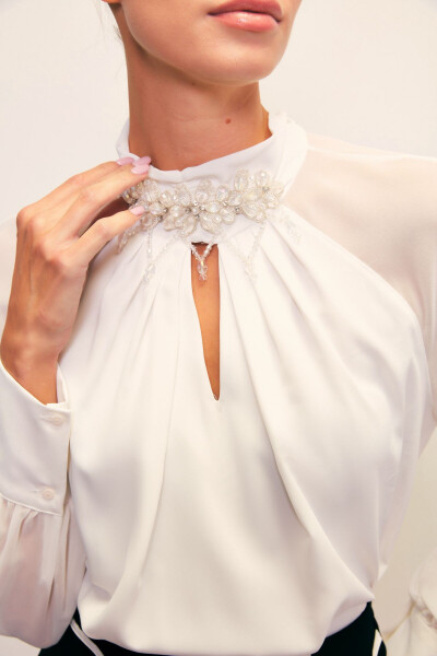 Blouse with Collar Accessory - ECRU - 6