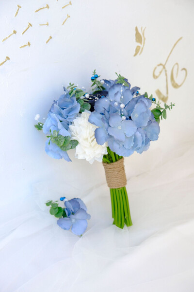 Blue Inspiration Opportunity Bridal Flower - 1