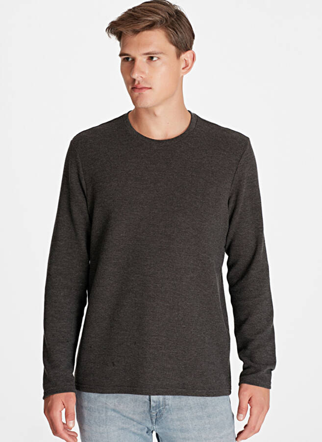 Blue long-sleeved gray t-shirt - 2