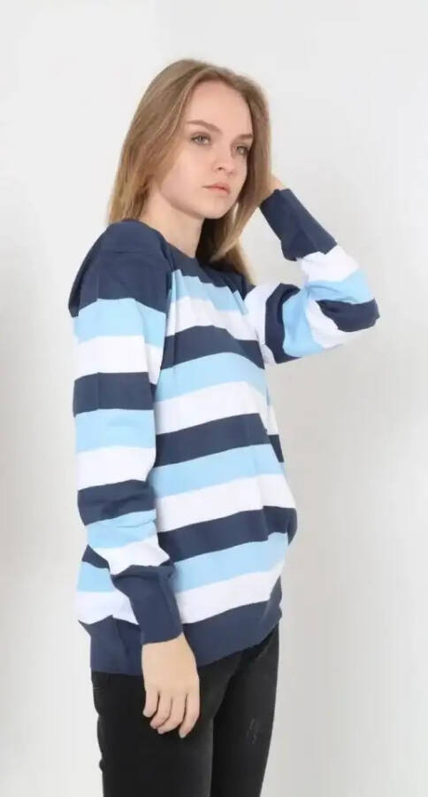 Blue striped crew neck sweater. - 2