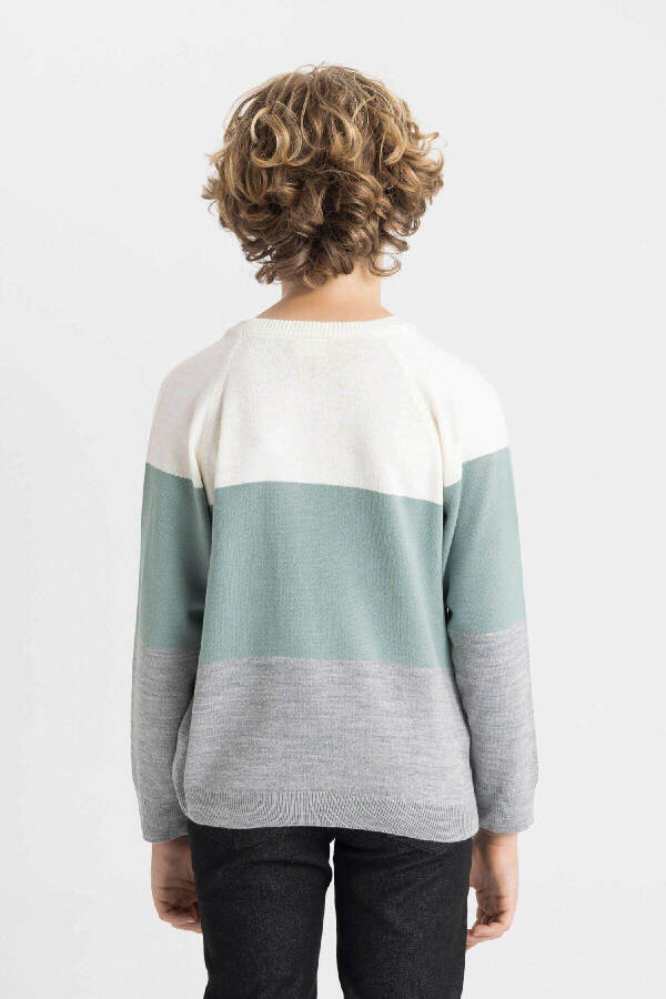 Boys' Bicycle Neck Knit Sweater C8115A824WN - 12