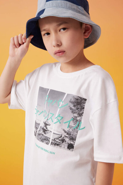 Boys' Oversized Fit Crew Neck Printed Short Sleeve T-Shirt White - 1