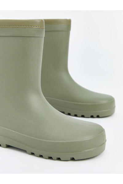 Boys' rain boots - 6