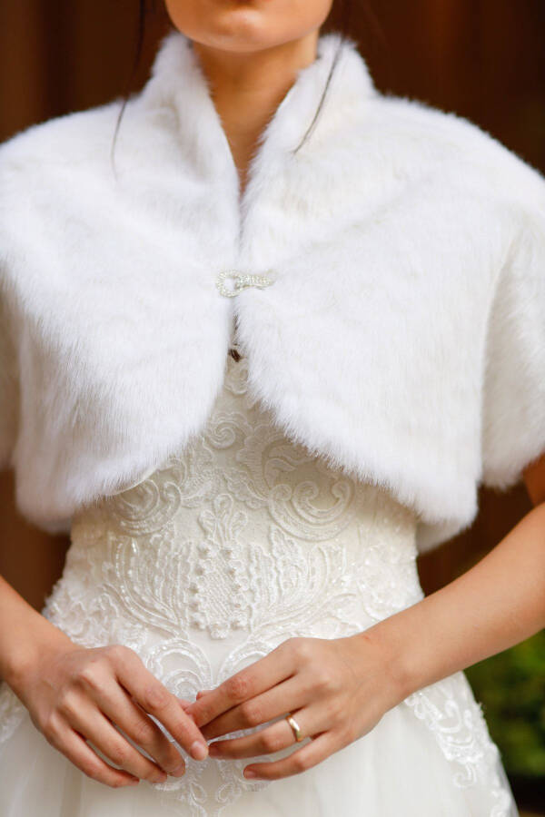 Bridal Stole, Fur, Jacket, Fur Vest Off-White - 4