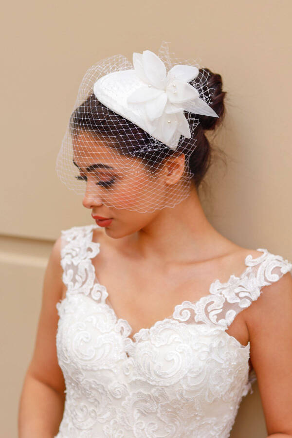 Bridal Veil, Hat, Wedding and Outdoor Photo Shoot Hat - 1