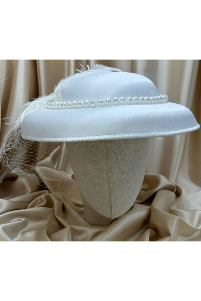 Bridal Veil with Feather Detail and Net - 1