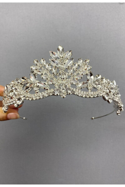 Bridal Wedding Gloves and Henna Wedding Crown Crystal Stone Bridal Crown - 2