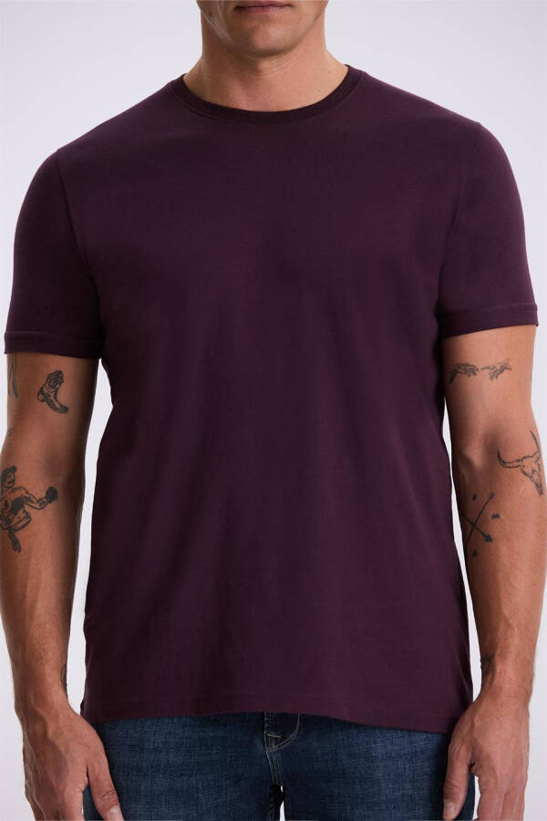 Burgundi 100% Paxta Slim Fit Dumaloq Yaka Oddiy T-Shirt - 2