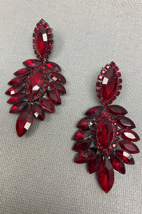 Burgundy Berlin Model Bridal Henna Crown And Earrings - 3