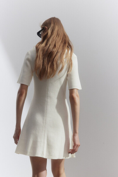 Button-front, ribbed knit dress - 4