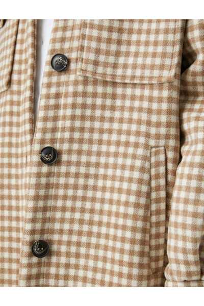 Buttoned plaid coat - 6