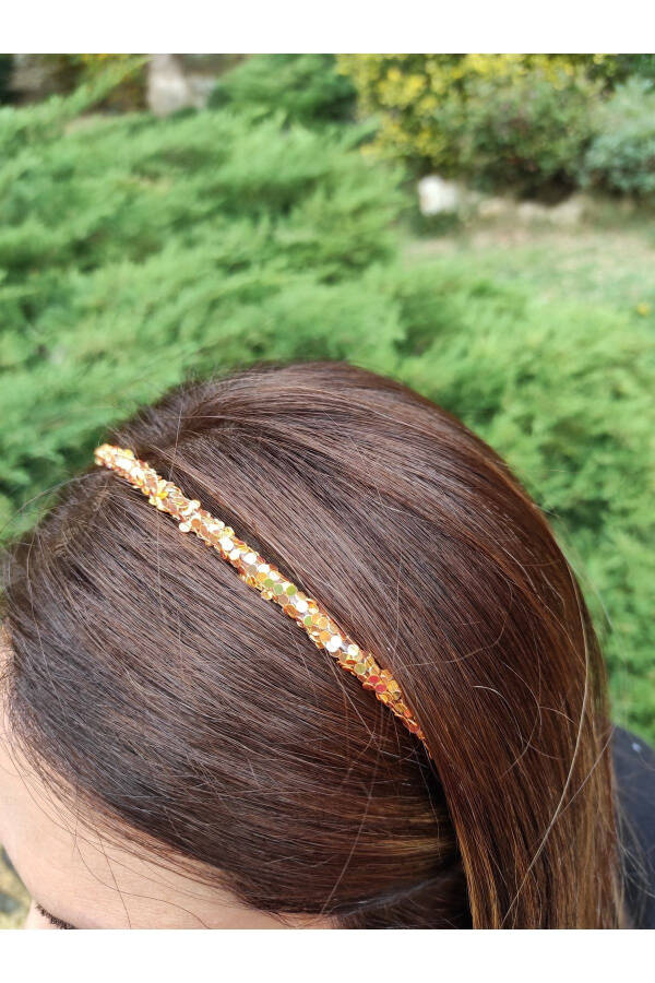 Bym436 Golden Sequined Crown - Speak Your Sparkle - Chic And Eye-Catching Golden - 6