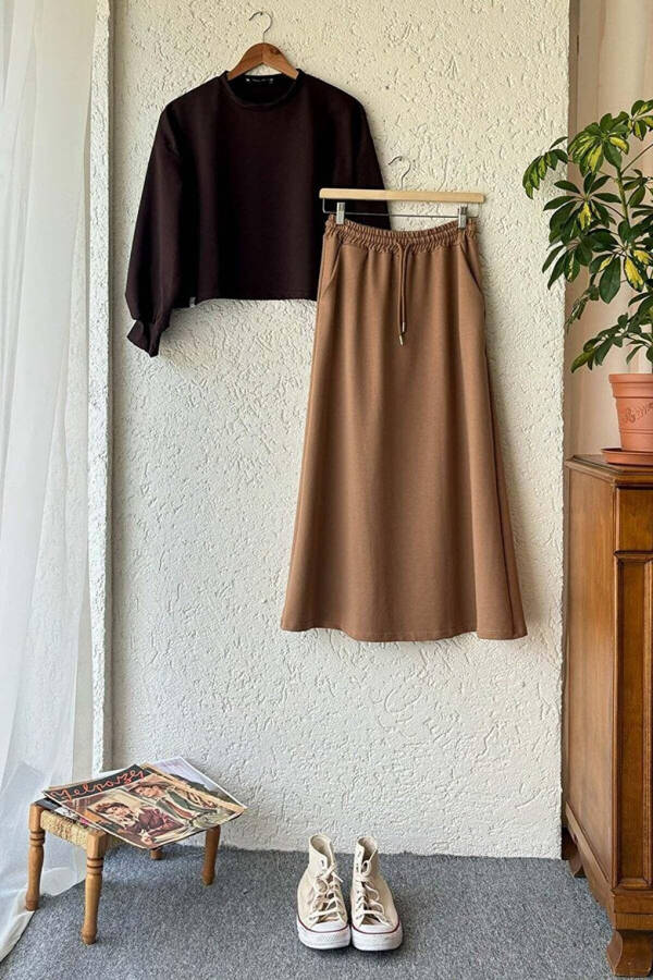 Caramel 2 Thread Sweat Skirt & Chocolate Ahsen Crop Set - 1