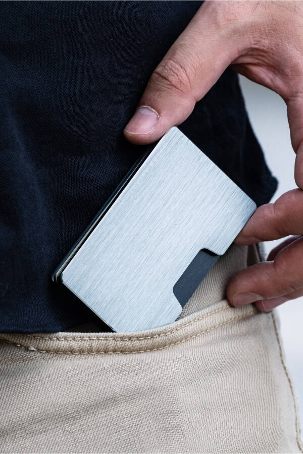 Cardx - Detroit - Next Generation Metal Wallet & Card Holder - Rfid, Detachable Clip (SILVER) - 9