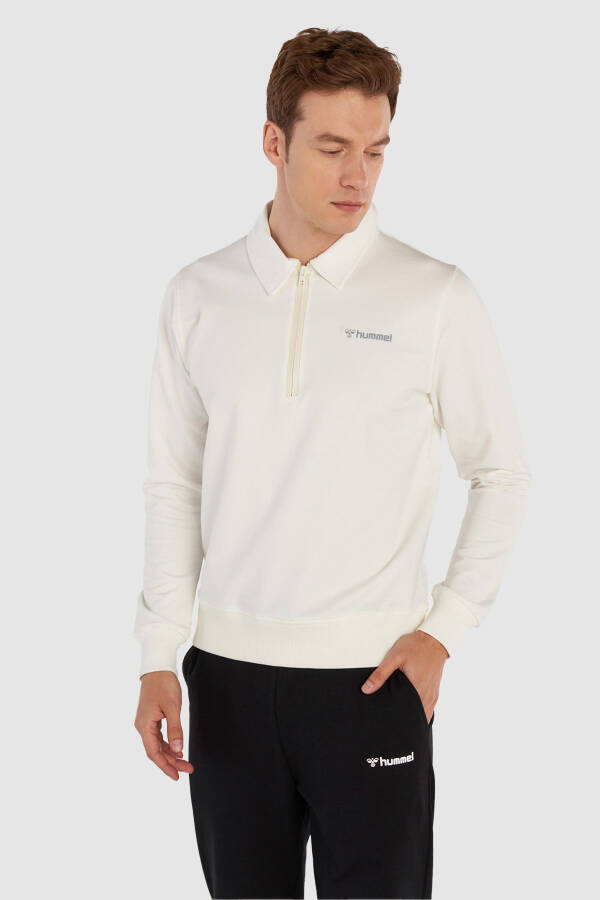 Caspe Polo Half-Zip Sweatshirt - 4