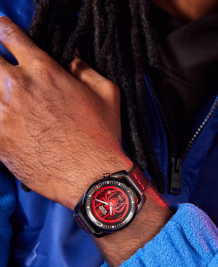 Часы Eco-Drive для мужчин Marvel Miles Morales с черным кожаным ремешком 42 мм без цвета - 6