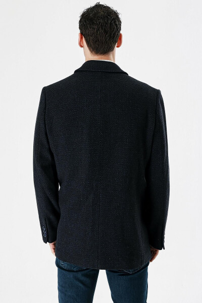 Classic, comfortable fit, oversized, wool coat. - 11