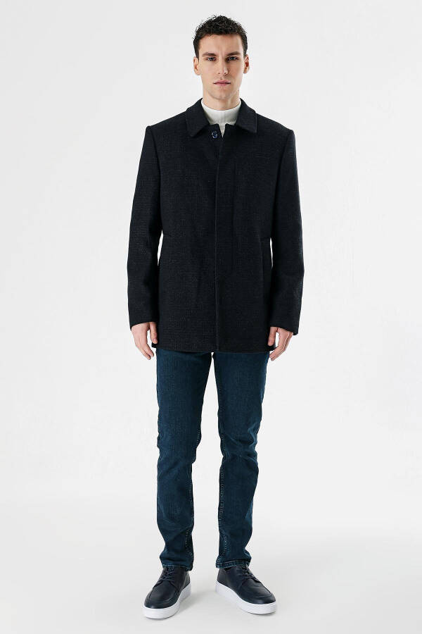 Classic, comfortable fit, oversized, wool coat. - 6