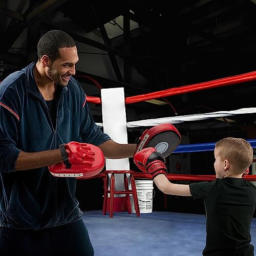 Çocuklar İçin 3'ü 1 Arada Boks Eldiveni ve Vuruş Yastığı Seti, Spor Boks Eldivenleri Vuruş Yastıkları El Bandajlarıyla, Çocuk Boks Ekipman Seti MMA, Karate, Muay Thai, Taekwondo İçin - 2