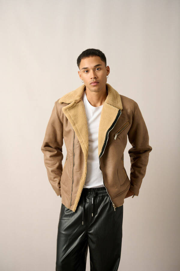 Comfortable fit, zippered, fur lined leather jacket. K6004M - 2