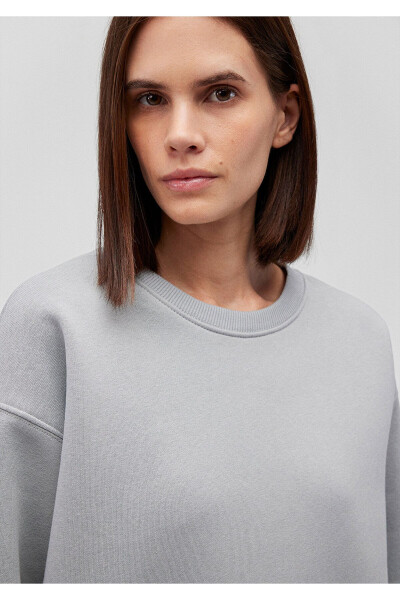 Crew Neck Grey Basic Sweatshirt 1610198-70093 - 23