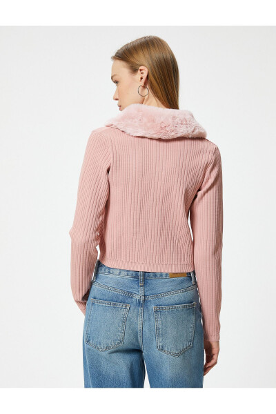 Crop Cardigan with Faux Fur Collar and Tie Detail Slim Fit - 10