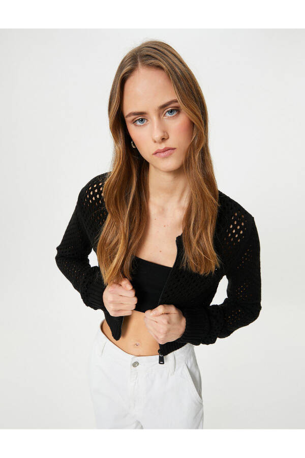 Cropped Knit Cardigan with Lace Detail, Zipper and Cotton Blend - 13