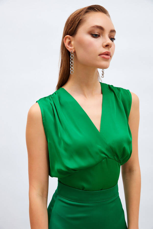 Cropped Satin Blouse with Lapel - Green - 3