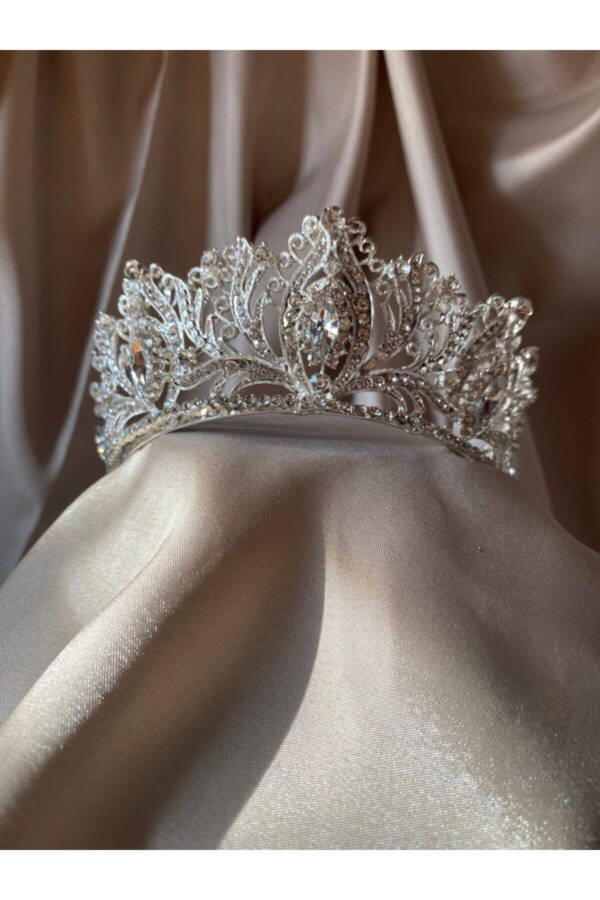 Custom Designed Crystal Stone Queen Model Bridal Hair Crown - 1