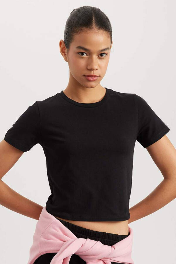 DeFactoFit Crop Crew Neck Athletic Short Sleeve T-Shirt Black - 1