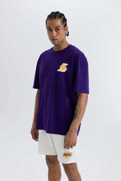 DeFactoFit NBA Los Angeles Lakers Oversize Fit Bisiklet Yaka Kısa Kollu %100 Pamuk Tişört Koyu Mor - 4