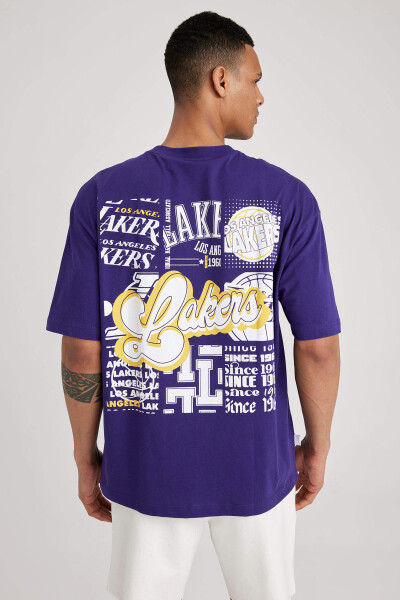 DeFactoFit NBA Los Angeles Lakers Oversize Fit Bisiklet Yaka Kısa Kollu %100 Pamuk Tişört Koyu Mor - 10