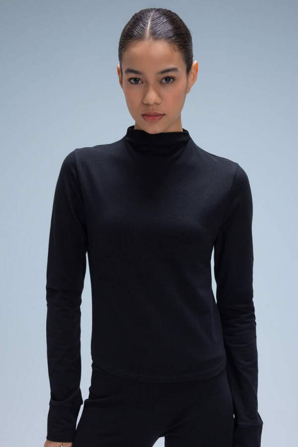 DeFactoFit Slim Fit Collar Long Sleeve T-Shirt Black - 1