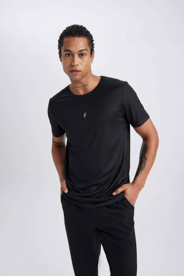 DeFactoFit Slim Fit Crew Neck Printed Short Sleeve Sports T-Shirt Black - 12