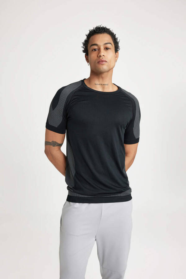 DeFactoFit Slim Fit Crew Neck Short Sleeve T-Shirt Black - 1