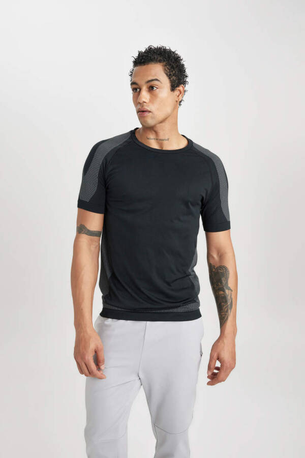 DeFactoFit Slim Fit Crew Neck Short Sleeve T-Shirt Black - 3