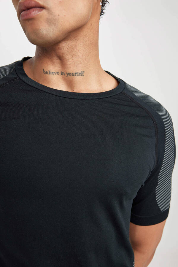 DeFactoFit Slim Fit Crew Neck Short Sleeve T-Shirt Black - 11