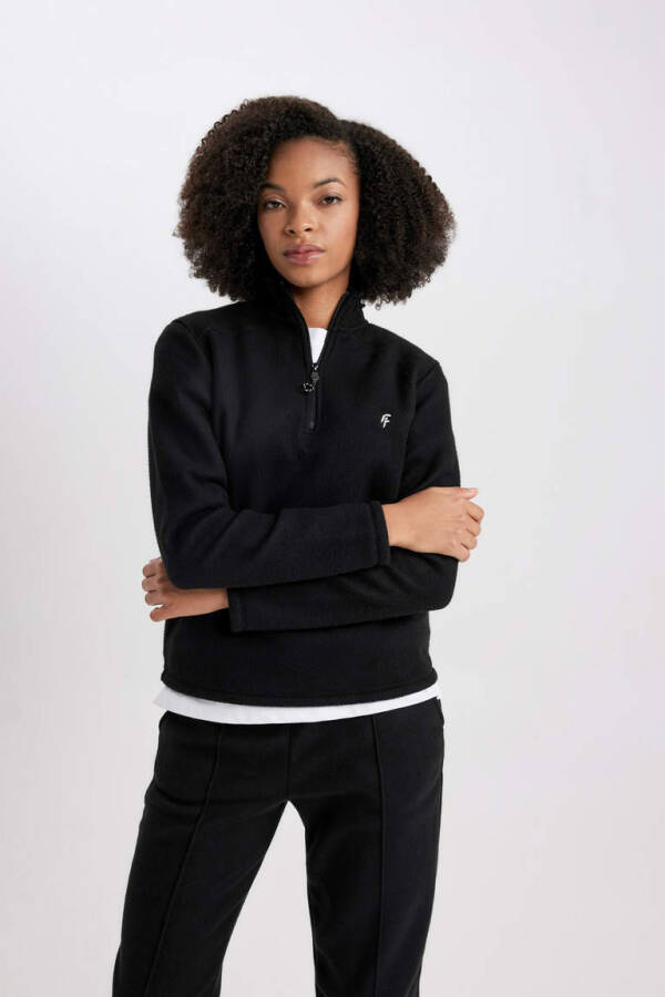 DeFactoFit Standard Fit Zippered Neck Printed Fleece Sweatshirt Black - 1