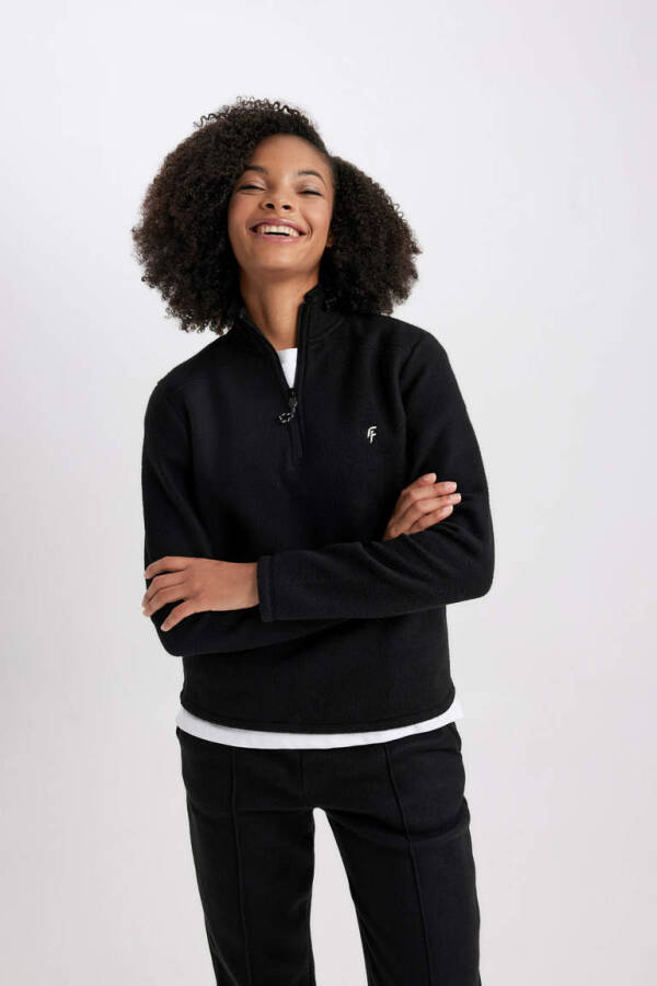 DeFactoFit Standard Fit Zippered Neck Printed Fleece Sweatshirt Black - 4