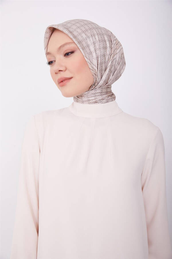 Detailed Blouse, Vanilla Color - 4