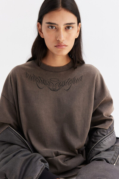 Detailed Oversized T-Shirt - 1