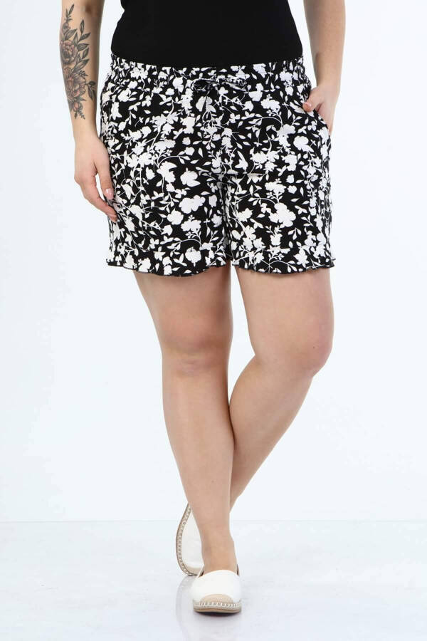 Detailed Pocket Frilled Shorts - 5