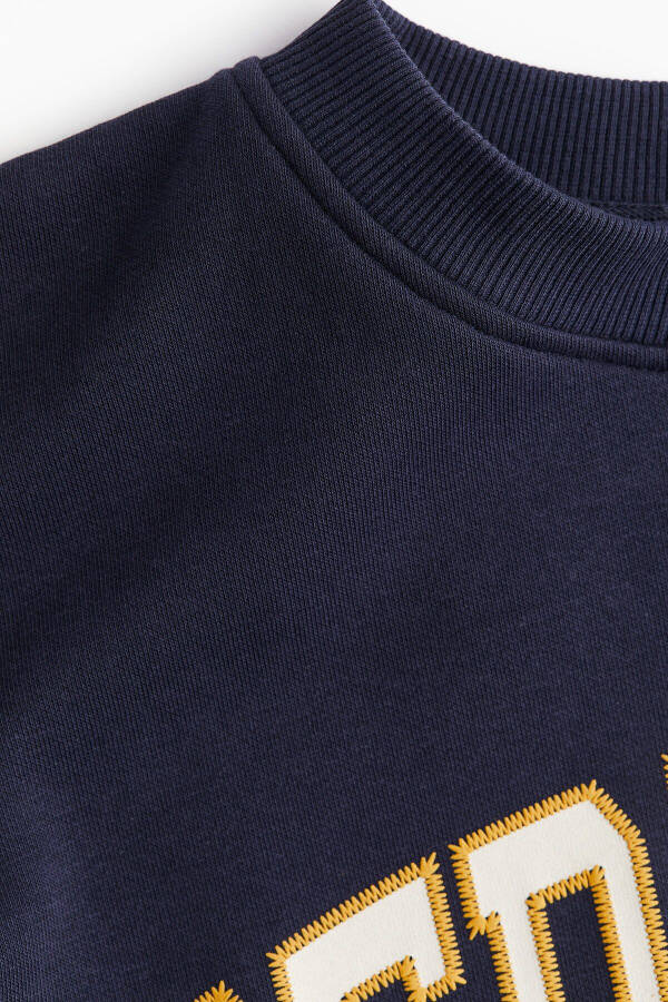 Detailed Sweatshirt - 4