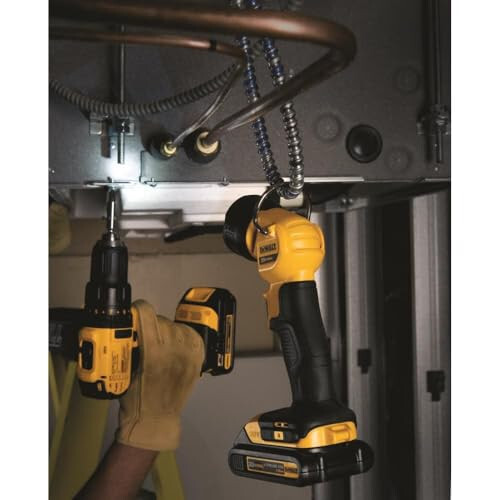 DEWALT 20V MAX* LED Рабочий светильник/фонарь (DCL040) - 5