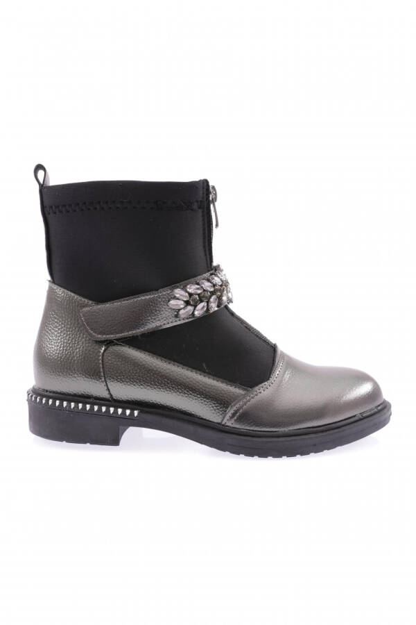 Dgn Pm422-K2103-22K Women's Round Toe Front Zippered Stone Buckle Boots PLATINUM ROLAX - 5