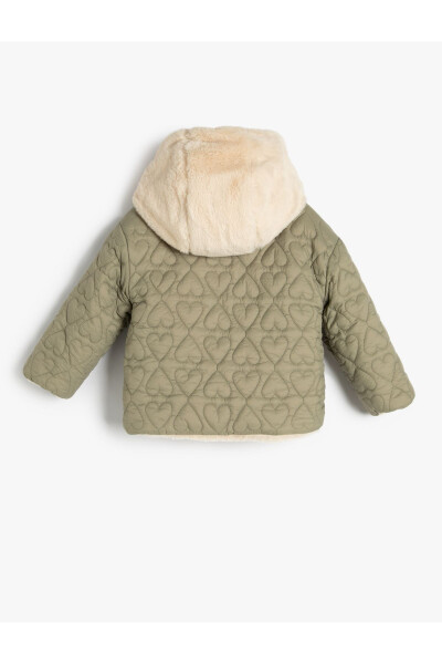 Double-sided plush quilted jacket, hooded and zippered. - 5